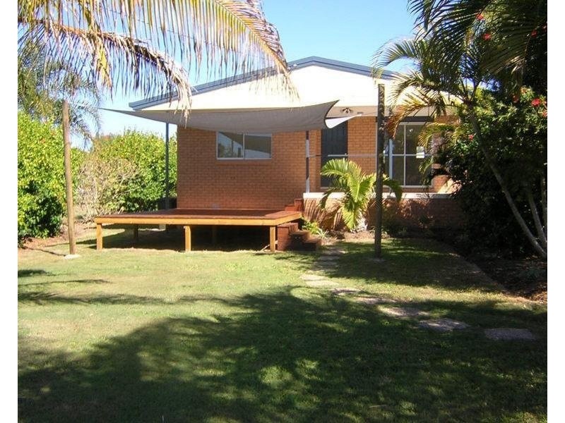 71 Urangan Street, Torquay QLD 4655