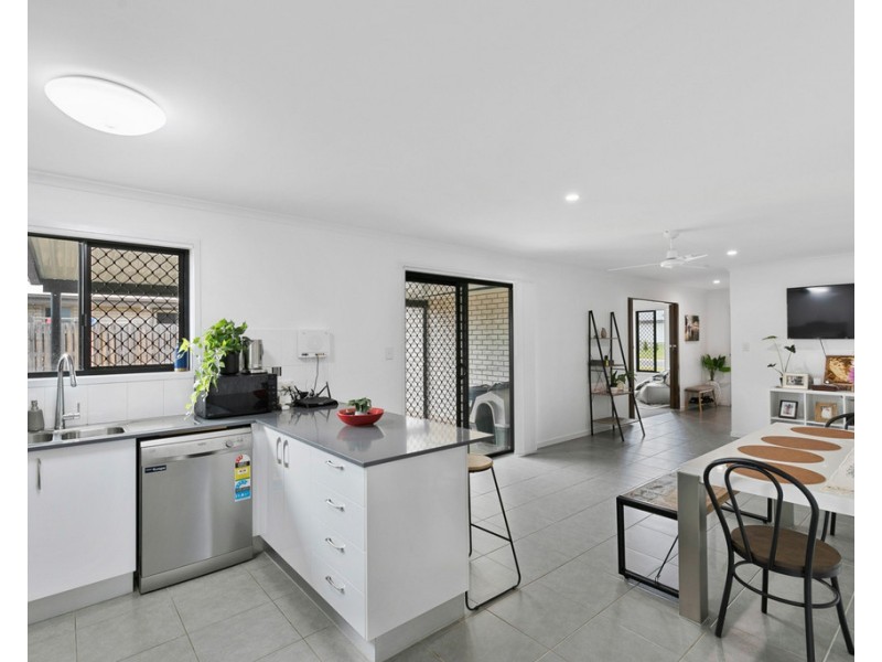 18 Empire Circuit, Dundowran QLD 4655