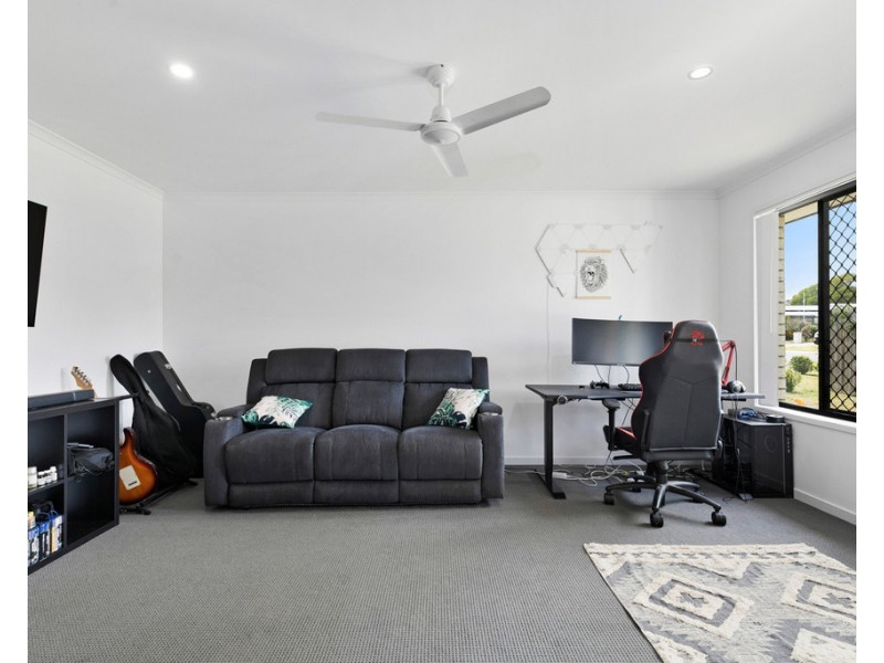 18 Empire Circuit, Dundowran QLD 4655