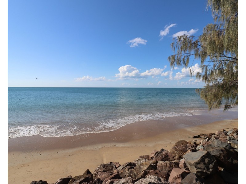 2/480 Esplanade, Torquay QLD 4655
