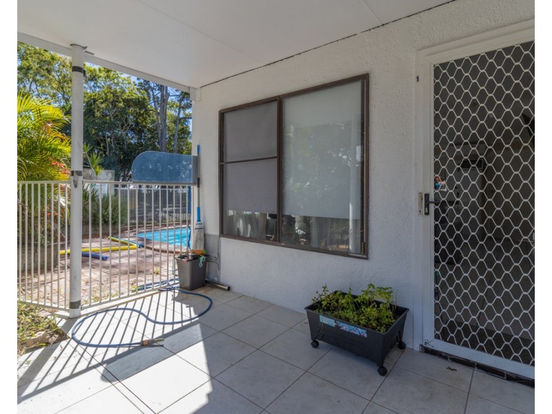 2/480 Esplanade, Torquay QLD 4655