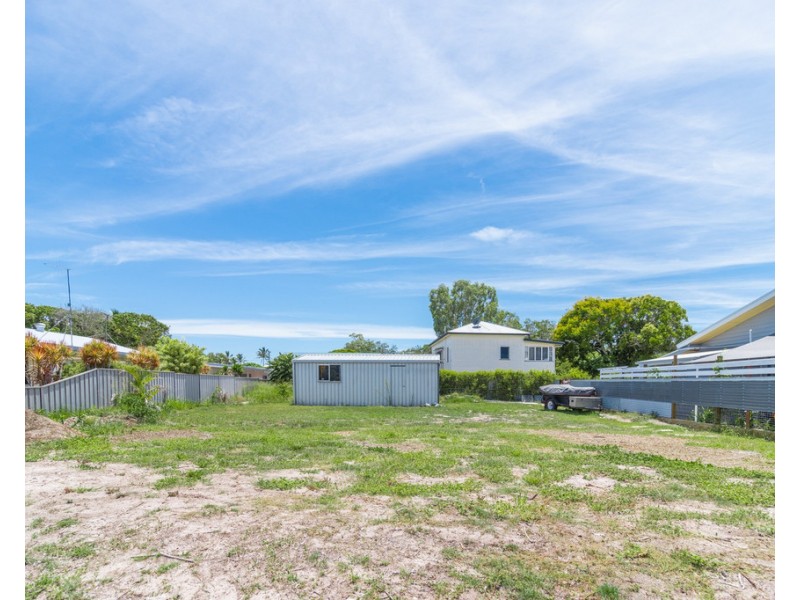 17 Dudley Street, Burrum Heads QLD 4659