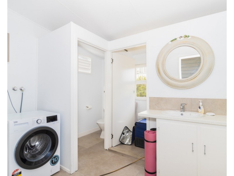 17 Dudley Street, Burrum Heads QLD 4659