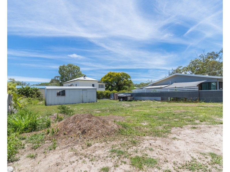 17 Dudley Street, Burrum Heads QLD 4659