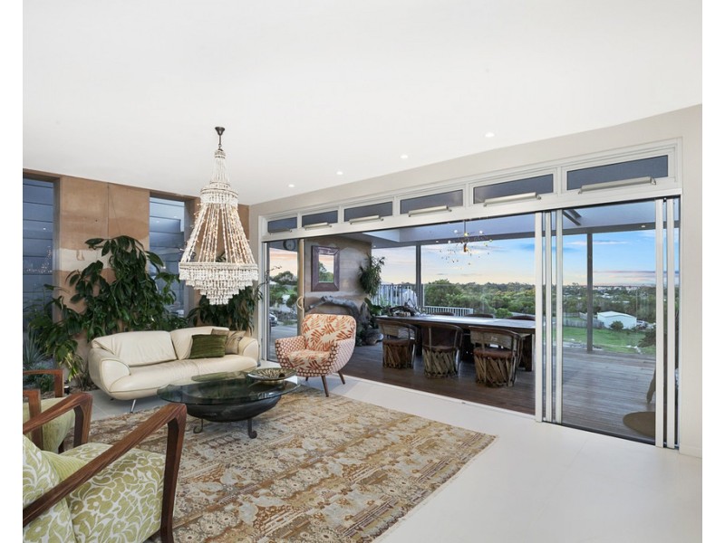 29-31 Hennessy Drive, Dundowran Beach QLD 4655