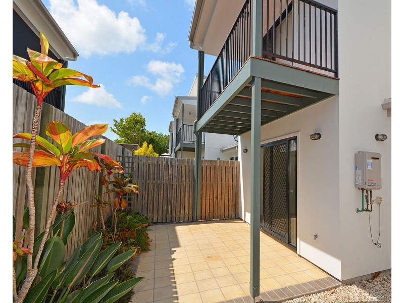 25/654 Esplanade, Urangan QLD 4655