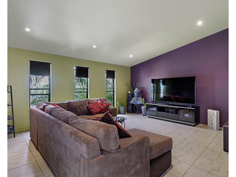 5 Watermans Way, River Heads QLD 4655
