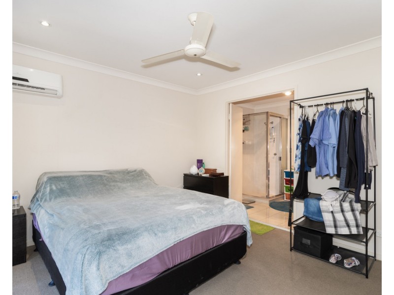 25/1 Ibis Boulevard, Eli Waters QLD 4655