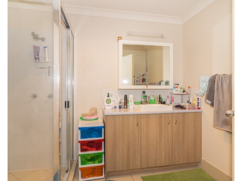 25/1 Ibis Boulevard, Eli Waters QLD 4655