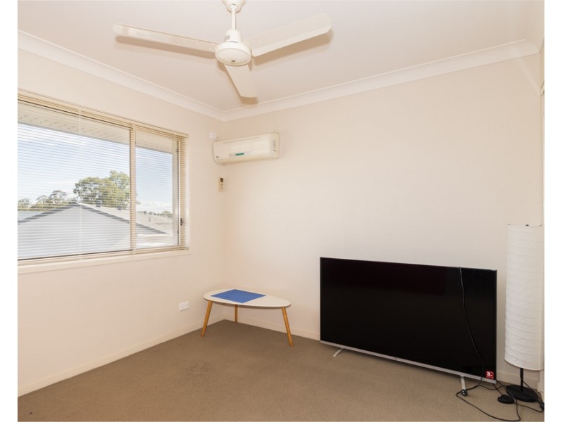 25/1 Ibis Boulevard, Eli Waters QLD 4655