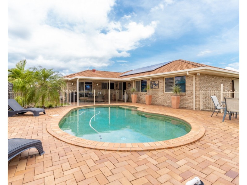 6 Butcherbird Close, Eli Waters QLD 4655
