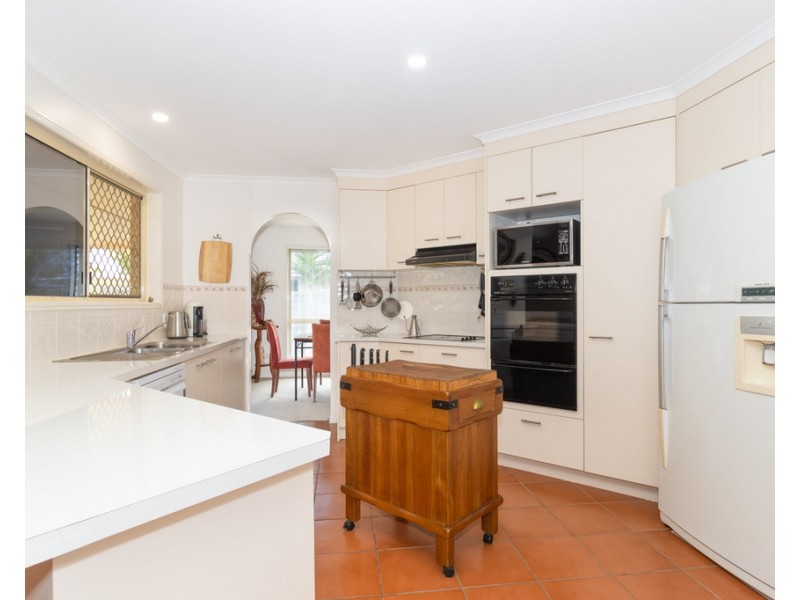 6 Butcherbird Close, Eli Waters QLD 4655