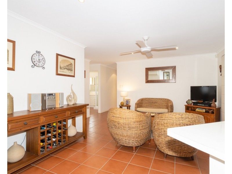 6 Butcherbird Close, Eli Waters QLD 4655