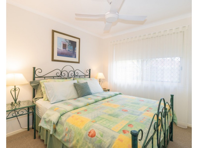 6 Butcherbird Close, Eli Waters QLD 4655