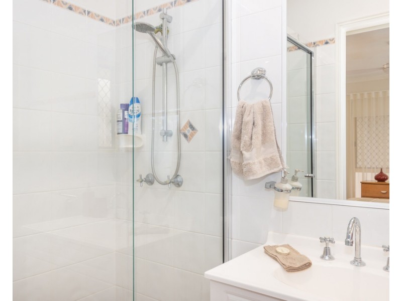 6 Butcherbird Close, Eli Waters QLD 4655