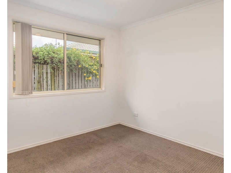 28 Isis Court, Eli Waters QLD 4655