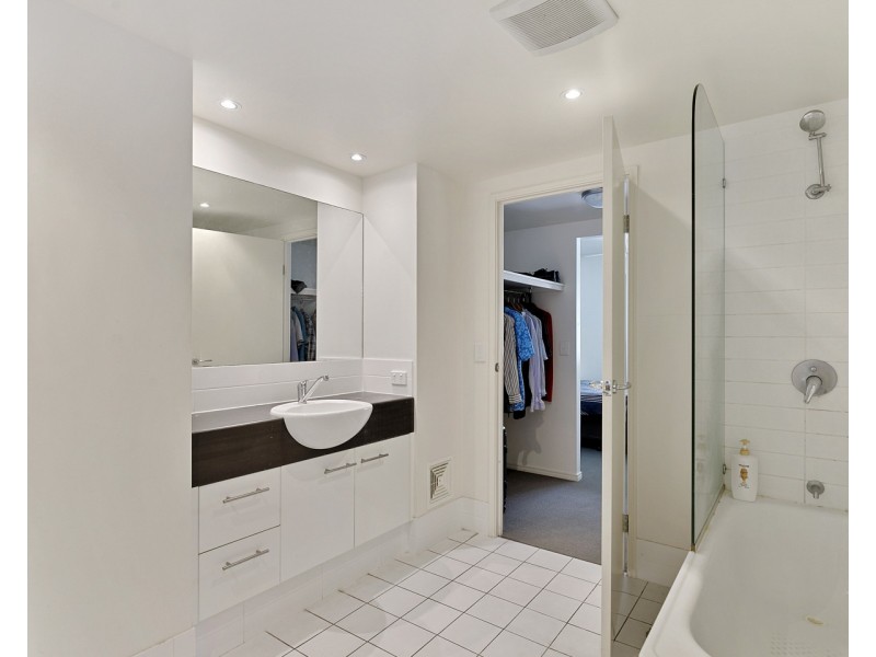 30/68 Pulgul Street, Urangan QLD 4655