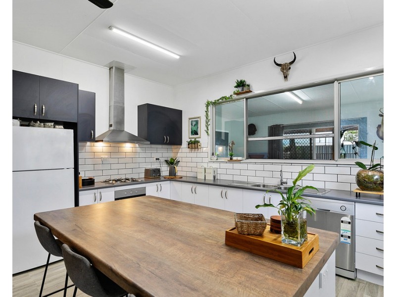 30 Newhaven Street, Pialba QLD 4655