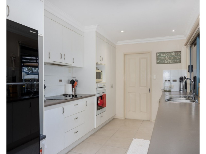 25 Abbey Court, Kawungan QLD 4655
