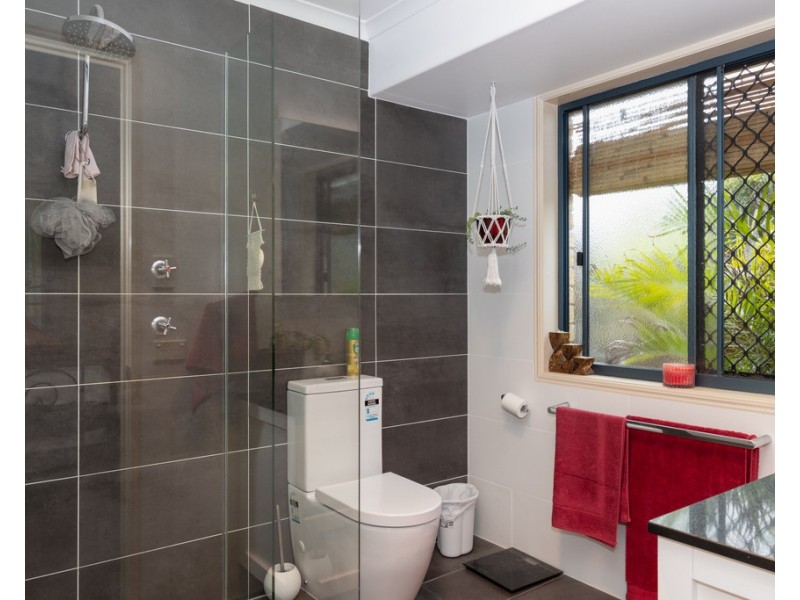25 Abbey Court, Kawungan QLD 4655