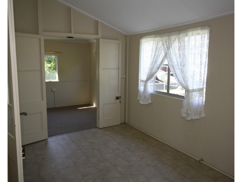 150 Torquay Road, Scarness QLD 4655