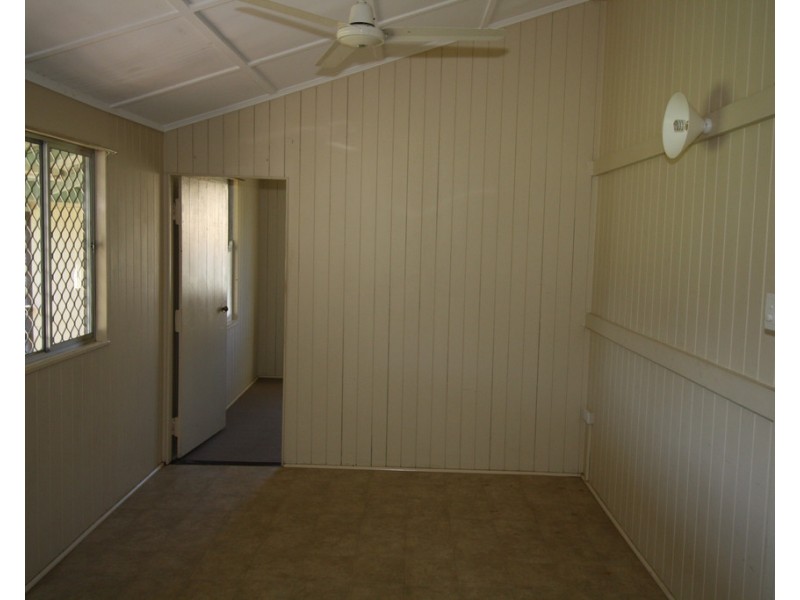 150 Torquay Road, Scarness QLD 4655