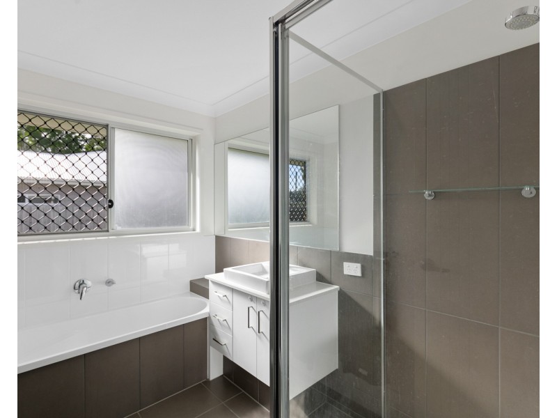 8B Jimilee Street, Dundowran Beach QLD 4655