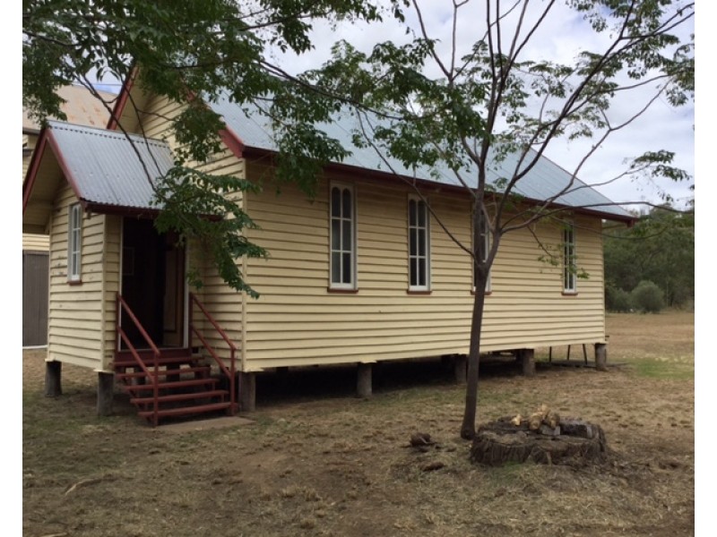 4 Main Street, Dallarnil QLD 4621