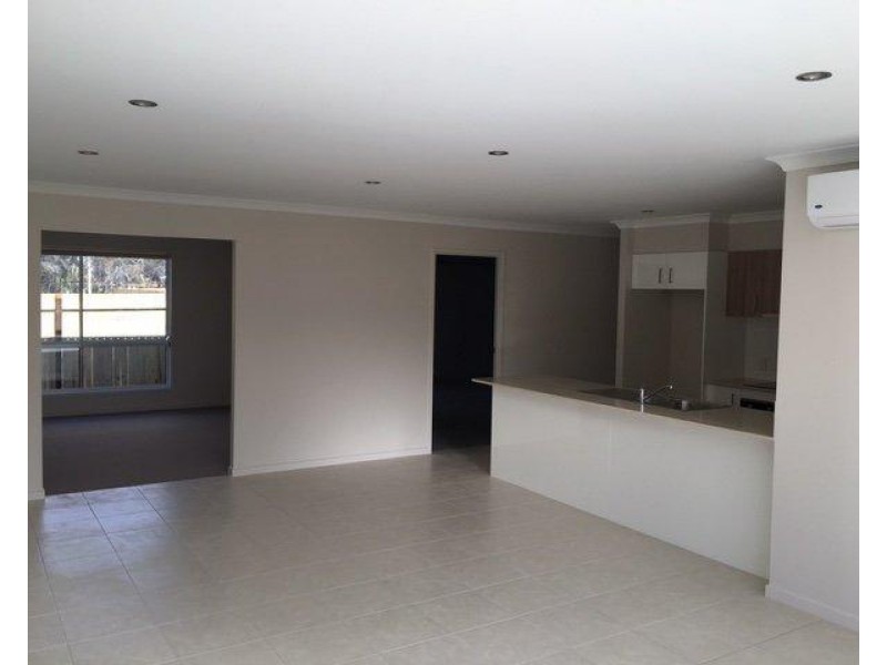 3 Lillee Court, Urangan QLD 4655