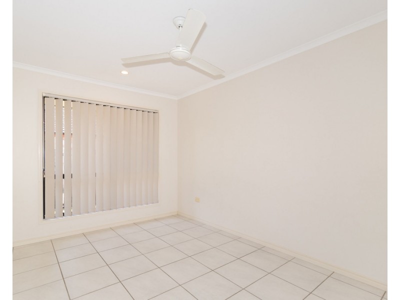 1 Northwest Bay Court, Wondunna QLD 4655