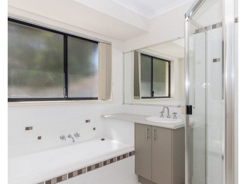 1 Northwest Bay Court, Wondunna QLD 4655