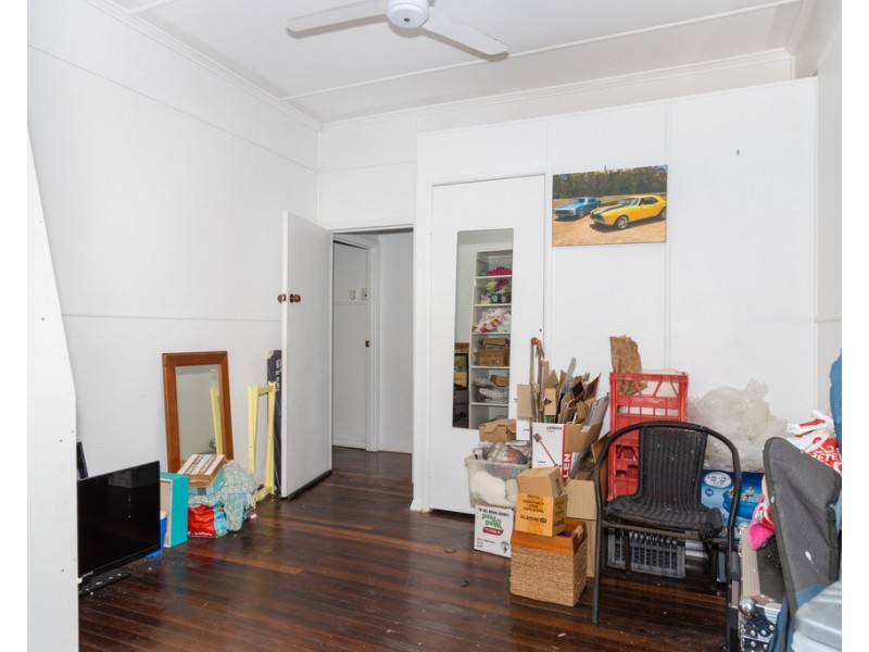 28 Esplanade, Point Vernon QLD 4655