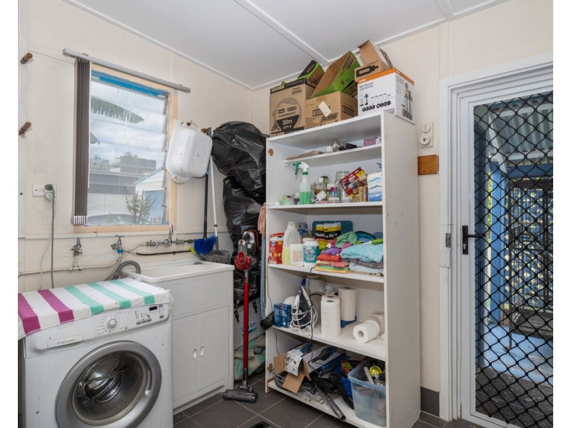 28 Esplanade, Point Vernon QLD 4655