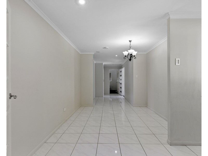 16 Raward Road, Wondunna QLD 4655