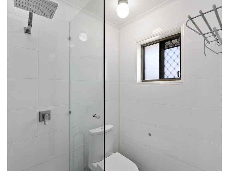 16 Raward Road, Wondunna QLD 4655