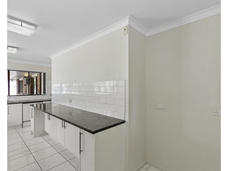 16 Raward Road, Wondunna QLD 4655