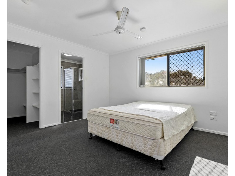 16 Raward Road, Wondunna QLD 4655