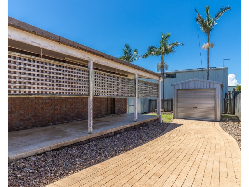 4 Picnic Street, Pialba QLD 4655