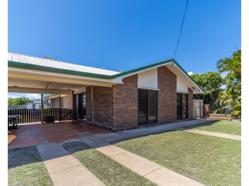 6 Picnic Street, Pialba QLD 4655