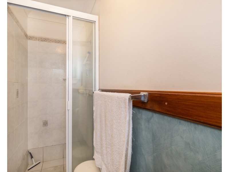 6 Picnic Street, Pialba QLD 4655