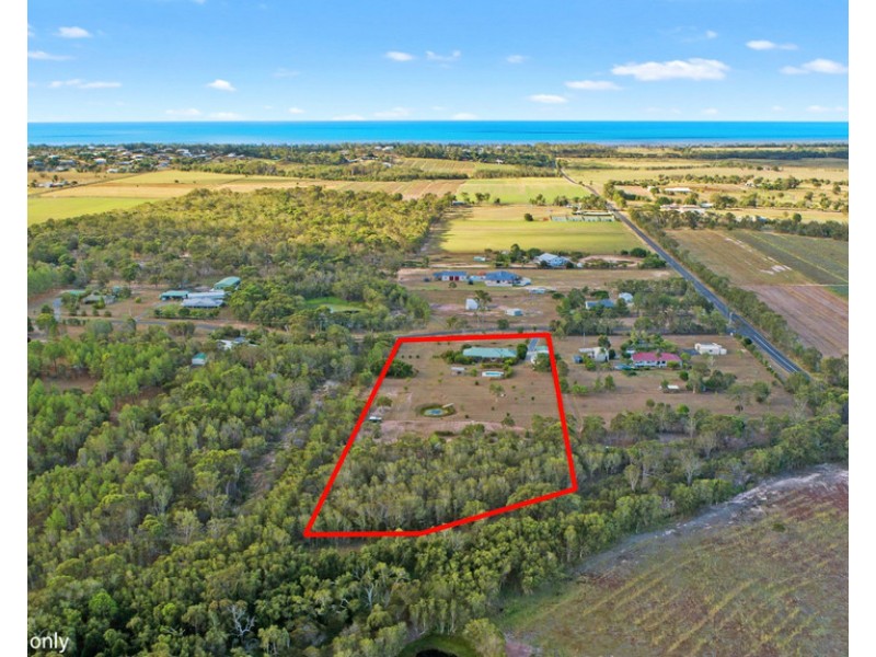 11 Green Acres Road, Dundowran QLD 4655