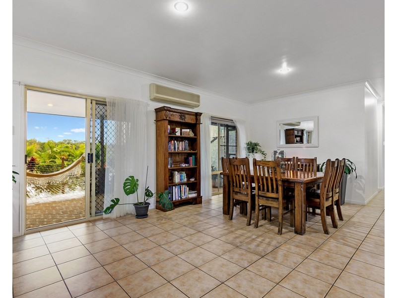 11 Green Acres Road, Dundowran QLD 4655