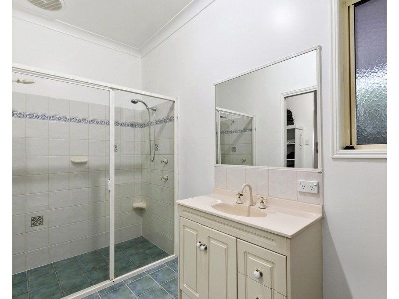 11 Green Acres Road, Dundowran QLD 4655