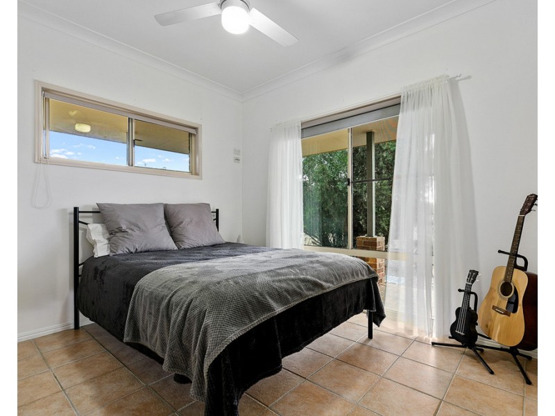 11 Green Acres Road, Dundowran QLD 4655