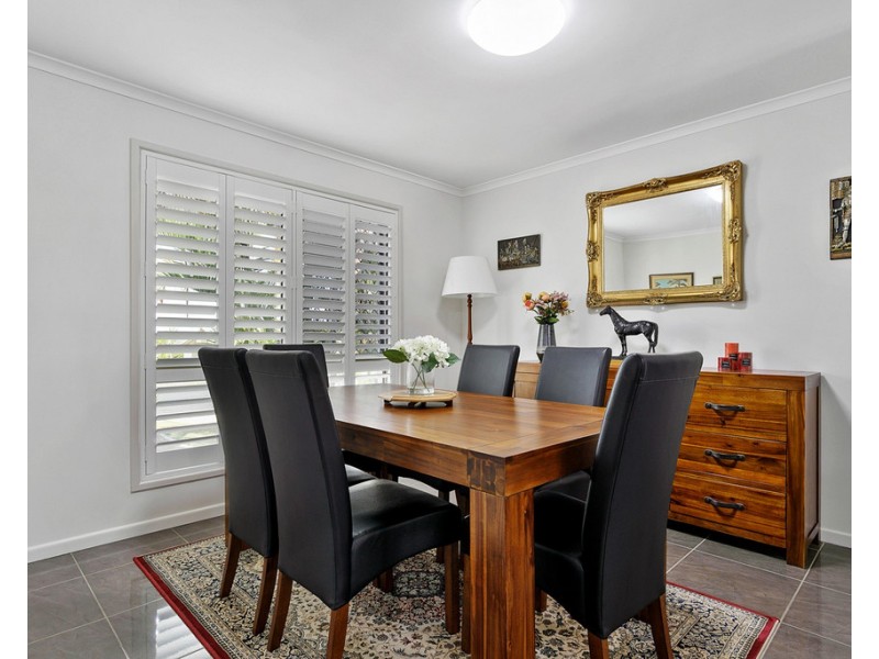 11 Mayfair Street, Point Vernon QLD 4655