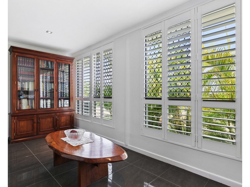 11 Mayfair Street, Point Vernon QLD 4655