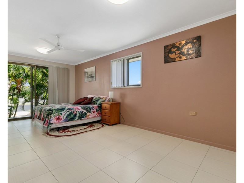 11 Mayfair Street, Point Vernon QLD 4655
