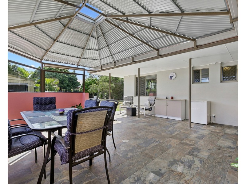 11 Mayfair Street, Point Vernon QLD 4655