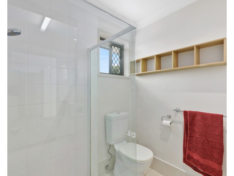 11 Mayfair Street, Point Vernon QLD 4655