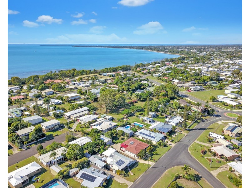 11 Mayfair Street, Point Vernon QLD 4655